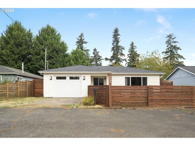 6135 Se LAMBERT St, Portland, OR 97206