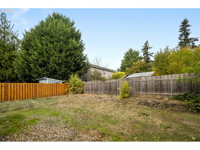 6135 Se LAMBERT St, Portland, OR 97206