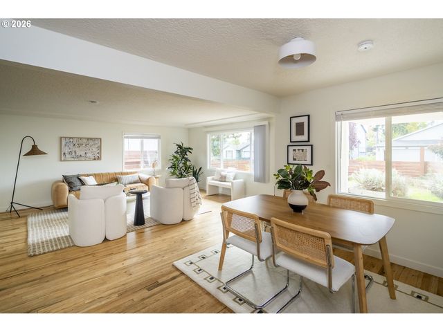 6135 Se LAMBERT St, Portland, OR 97206