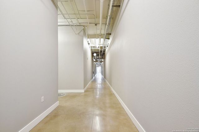 3363 E Commerce St Unit 144, San Antonio, TX 78220