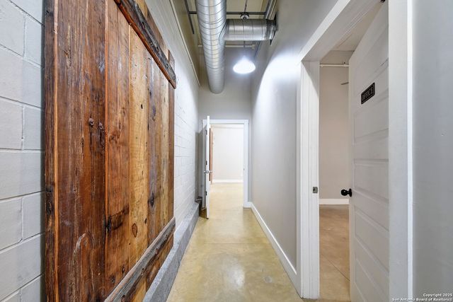 3363 E Commerce St Unit 144, San Antonio, TX 78220