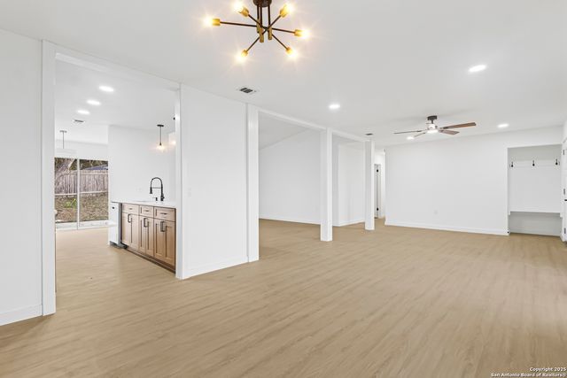 12411 Bret Springs, San Antonio, TX 78233