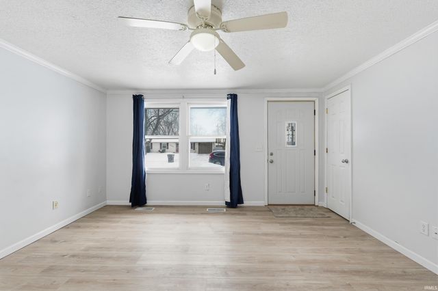 7401 Placer Run, Fort Wayne, IN 46815