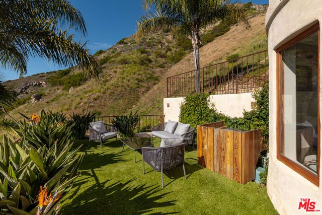 4240 Avenida De La Encinal, Malibu, CA 90265