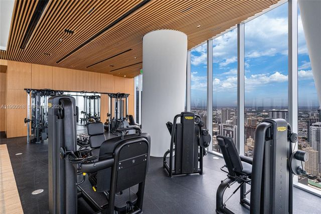 300 BISCAYNE BLVD WAY 2009, Miami, FL 33131