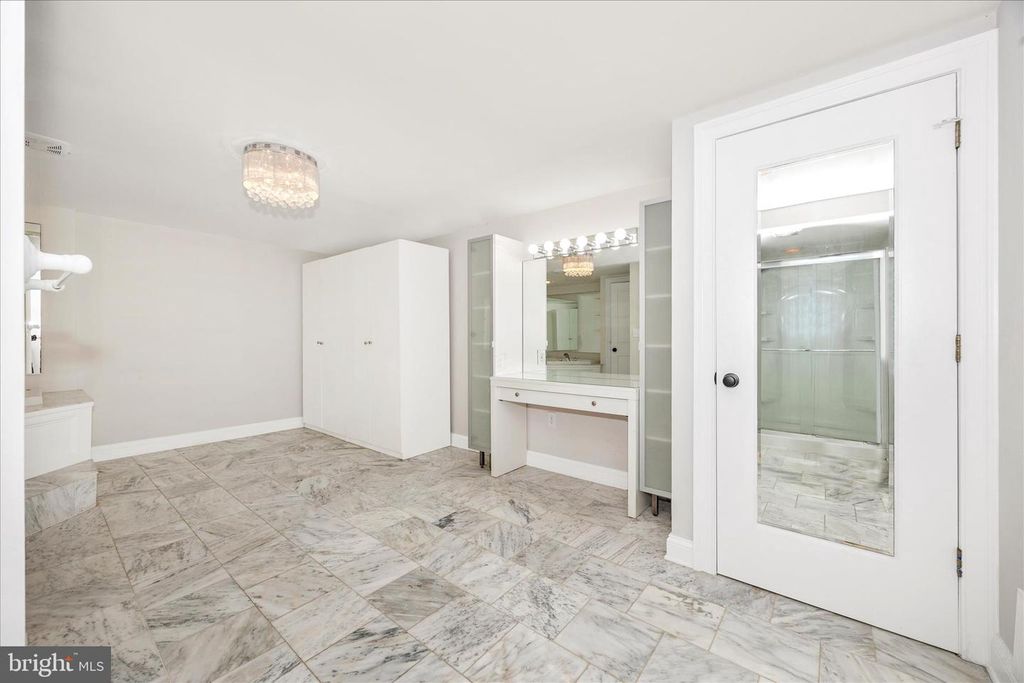 Image 34 of property listing at 17 THIRTEENTH ST, Frederick, MD 21701