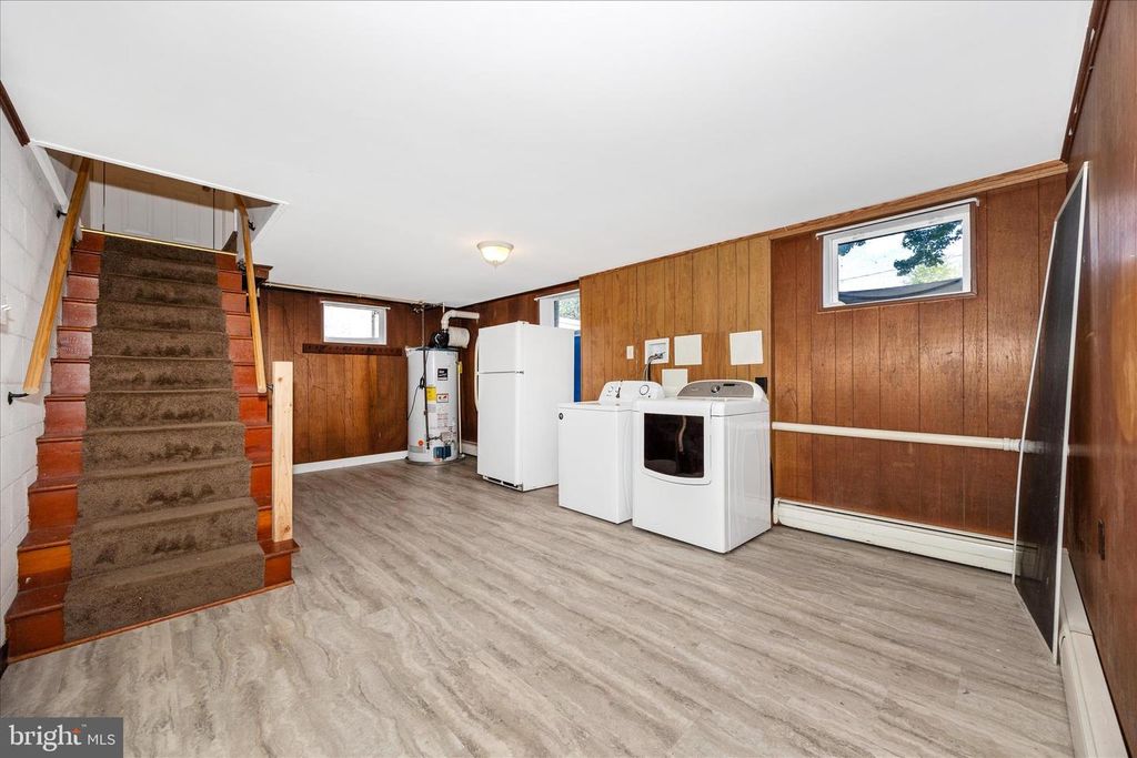 Image 38 of property listing at 17 THIRTEENTH ST, Frederick, MD 21701
