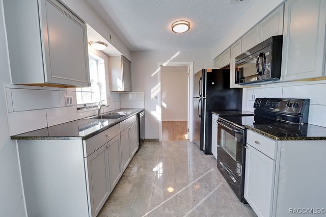 227 S Jefferson Street, Beverly Hills, FL 34465