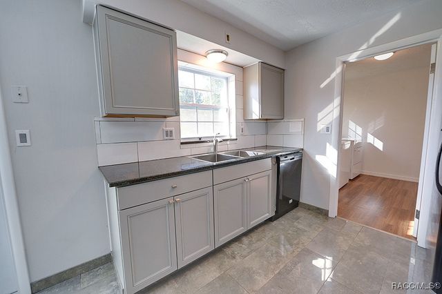 227 S Jefferson Street, Beverly Hills, FL 34465