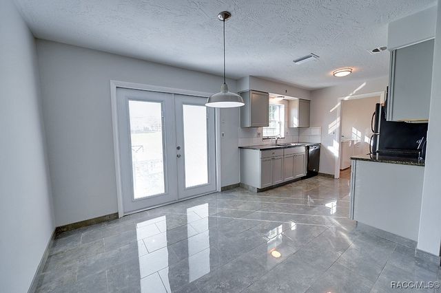 227 S Jefferson Street, Beverly Hills, FL 34465