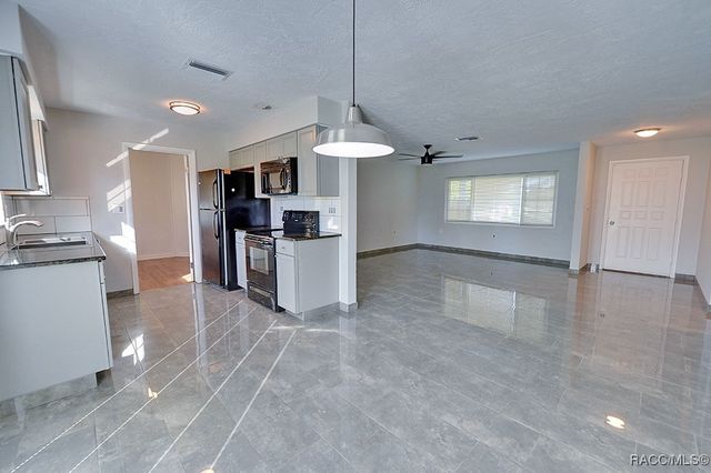 227 S Jefferson Street, Beverly Hills, FL 34465