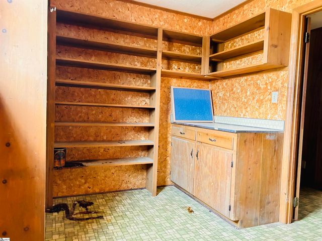 822 Ranch Road, Laurens, SC 29360