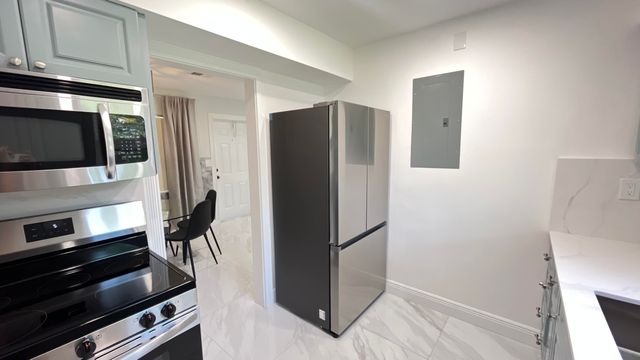 2957 NW 6TH Avenue, Wilton Manors, FL 33311