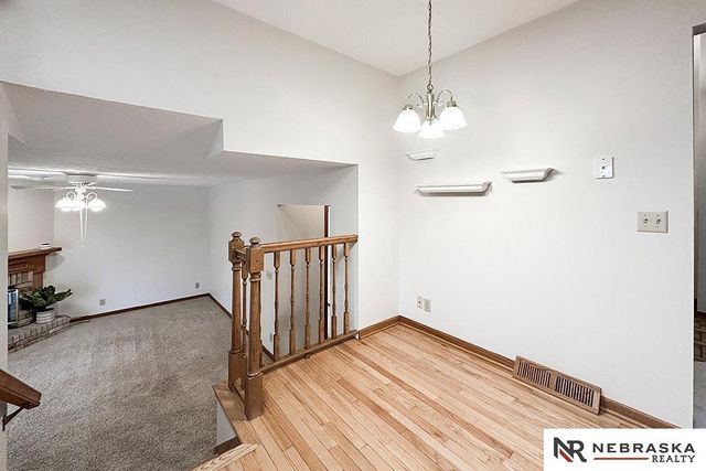 1727 N 123rd Street, Omaha, NE 68154