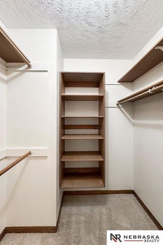 1727 N 123rd Street, Omaha, NE 68154