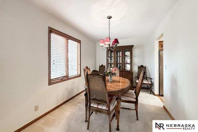 1727 N 123rd Street, Omaha, NE 68154