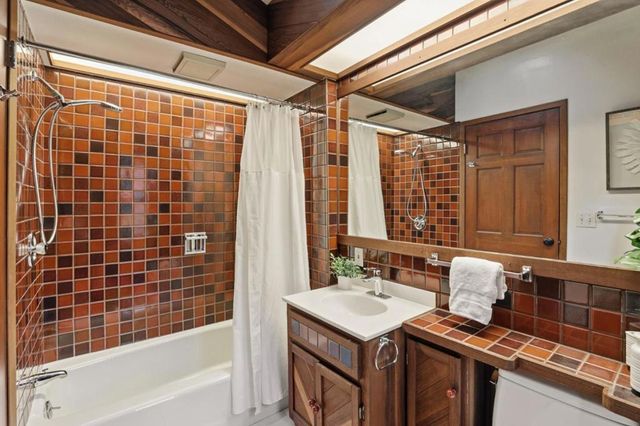 16 Tynan Way, Portola Valley, CA 94028