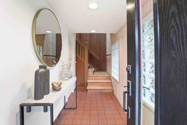 16 Tynan Way, Portola Valley, CA 94028