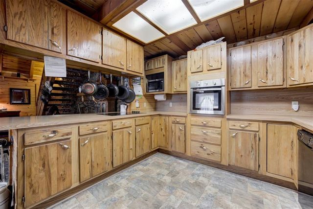 10 Timber Oaks Road, Mcloud, OK 74851