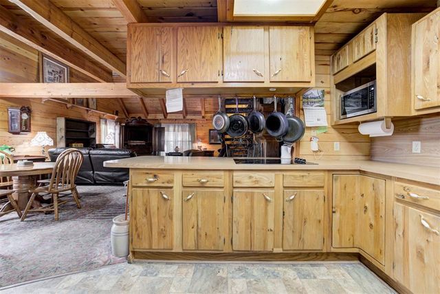 10 Timber Oaks Road, Mcloud, OK 74851