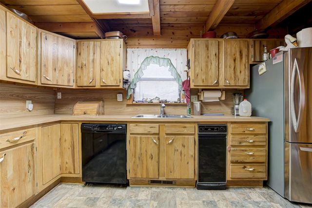 10 Timber Oaks Road, Mcloud, OK 74851