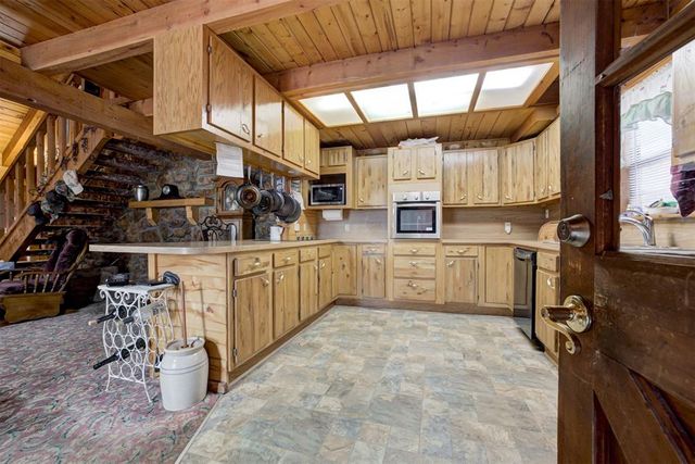 10 Timber Oaks Road, Mcloud, OK 74851