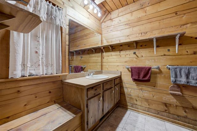 10 Timber Oaks Road, Mcloud, OK 74851