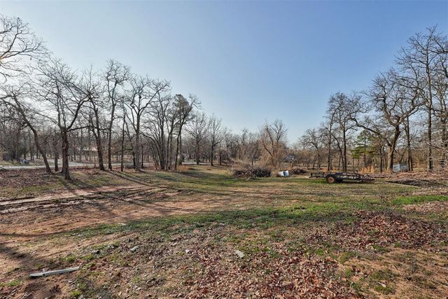10 Timber Oaks Road, Mcloud, OK 74851
