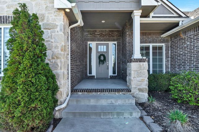 2233 S Ironstone St, Wichita, KS 67230