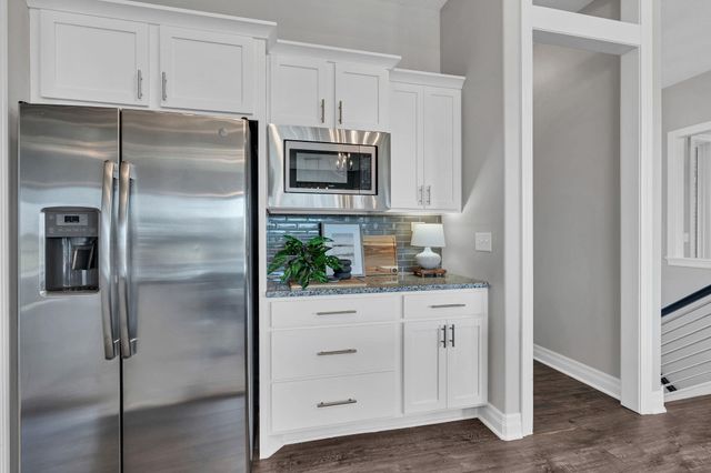 2233 S Ironstone St, Wichita, KS 67230