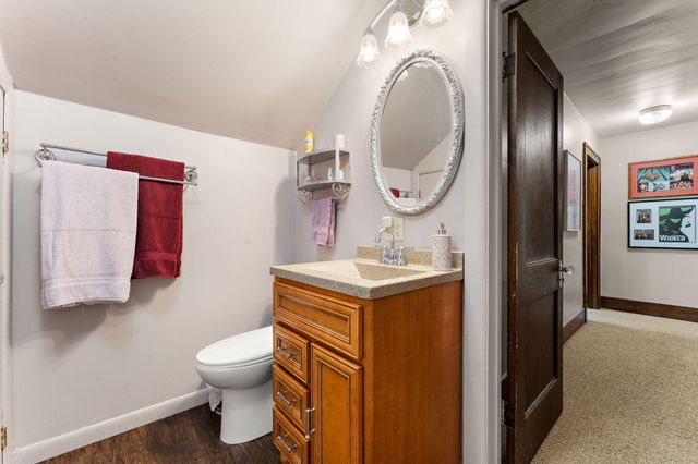 123 Kingsbury Avenue, La Porte, IN 46350