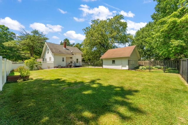 123 Kingsbury Avenue, La Porte, IN 46350