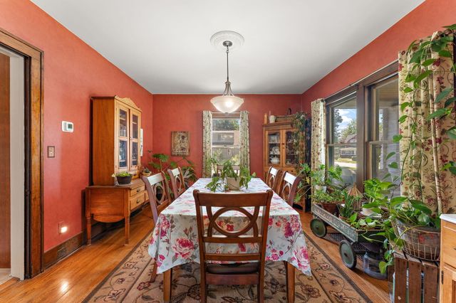 123 Kingsbury Avenue, La Porte, IN 46350
