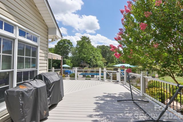 2726 Cedar Forest Road, Ronda, NC 28670