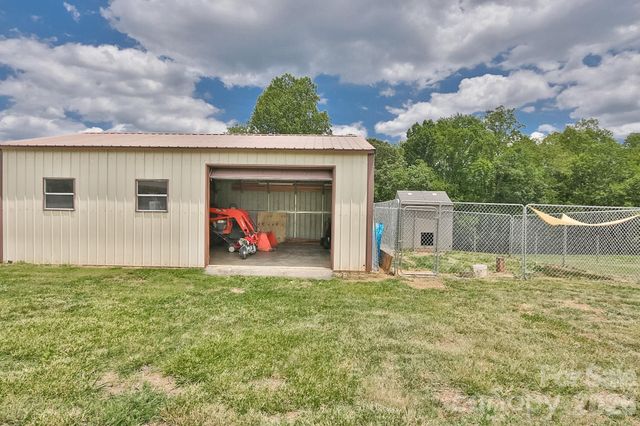 2726 Cedar Forest Road, Ronda, NC 28670