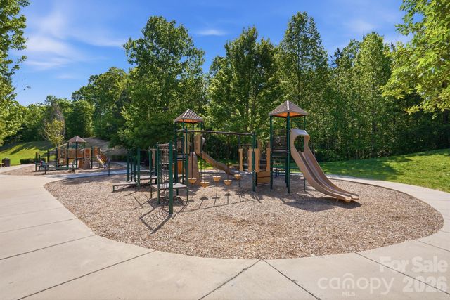 5032 Lydney Circle, Waxhaw, NC 28173