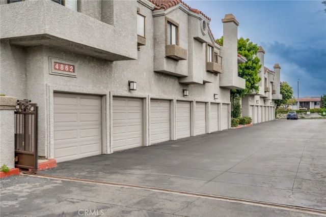 4862 Tiara, Huntington Beach, CA 92649