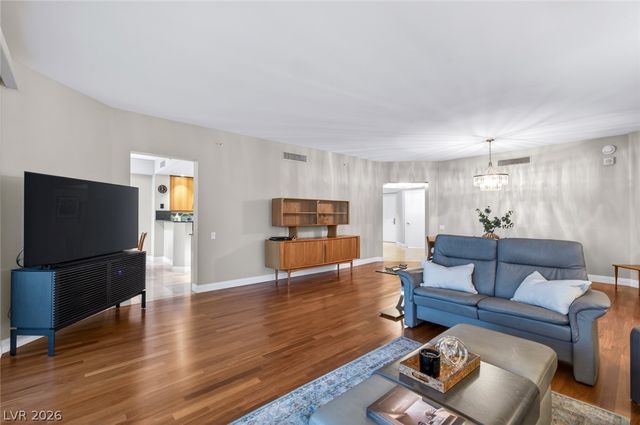 2747 Paradise Road 1603, Las Vegas, NV 89109
