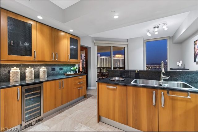 2747 Paradise Road 1603, Las Vegas, NV 89109