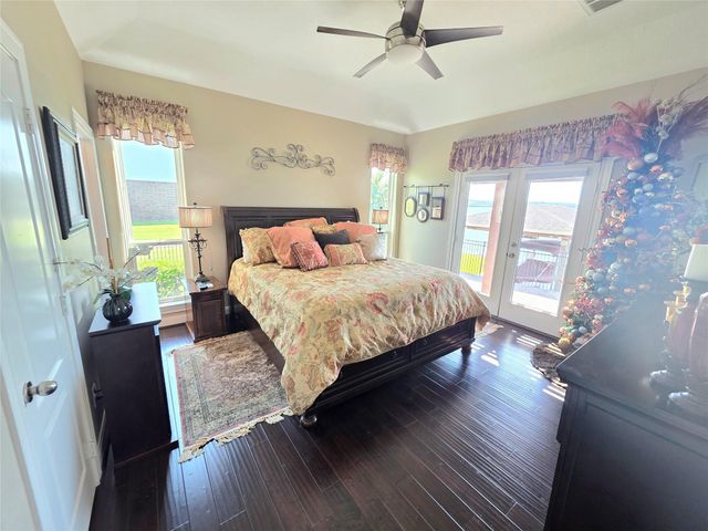 122 April Breeze Street, Conroe, TX 77356