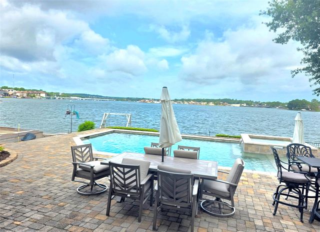 122 April Breeze Street, Conroe, TX 77356