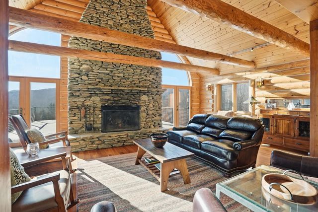 421 Stagecoach Road, Fayston, VT 05673