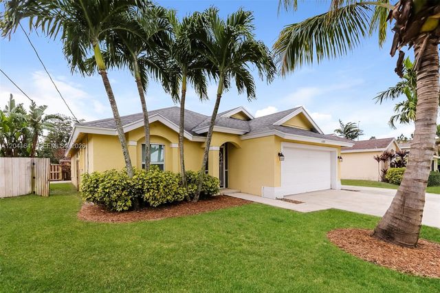 6484 Robinson St, Jupiter, FL 33458