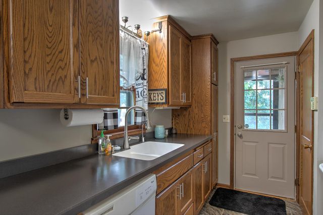 2815 269th Avenue NE, Isanti, MN 55040