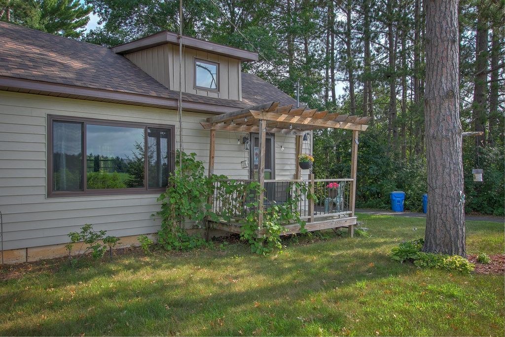 2815 269th Avenue NE, Isanti, MN 55040