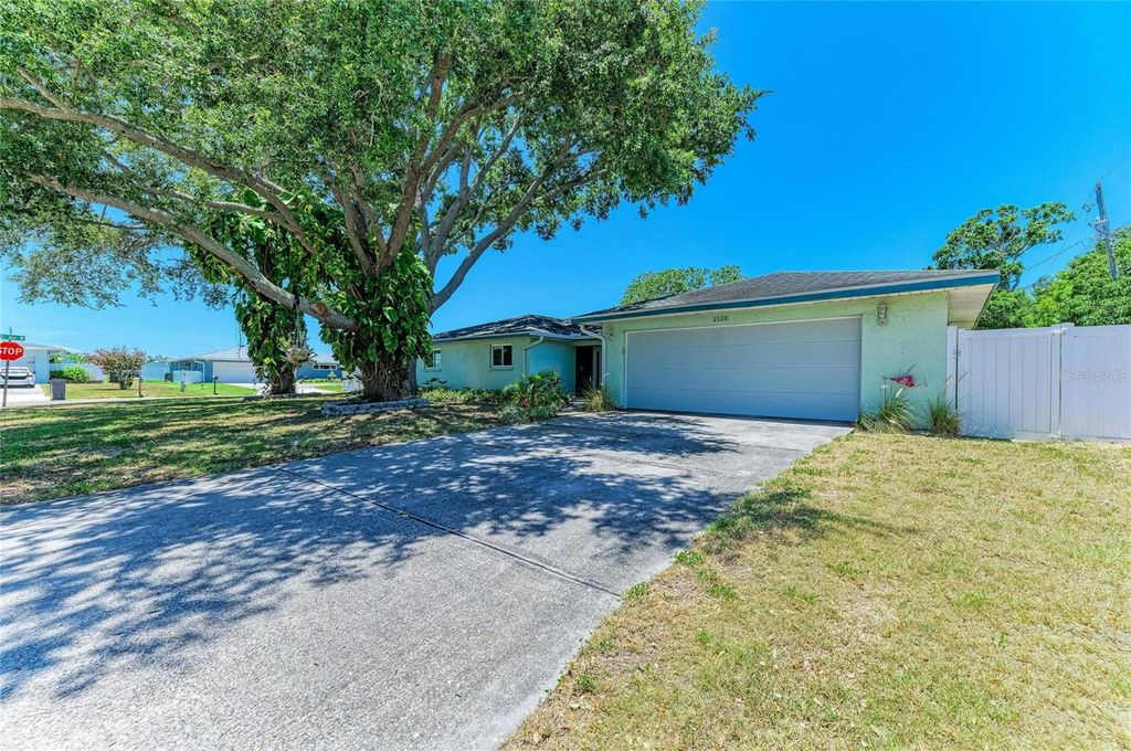 Image 2 of property listing at 2120 47TH STREET PL W, Bradenton, FL 34209