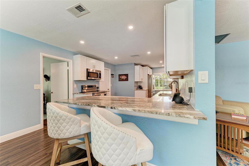 Image 11 of property listing at 2120 47TH STREET PL W, Bradenton, FL 34209