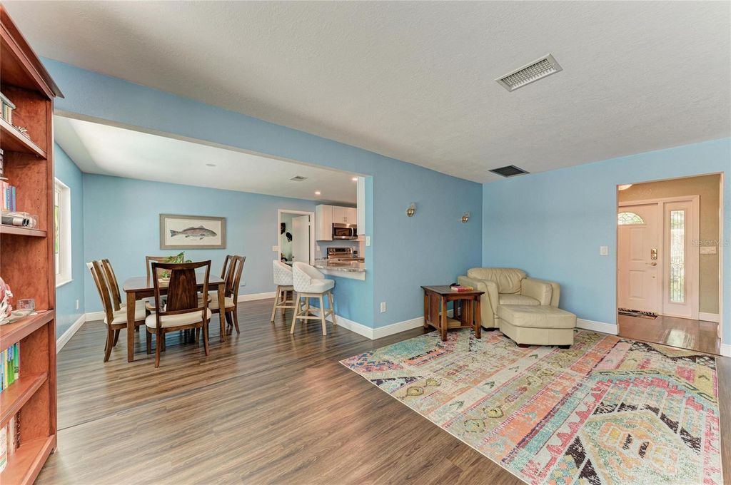 Image 19 of property listing at 2120 47TH STREET PL W, Bradenton, FL 34209