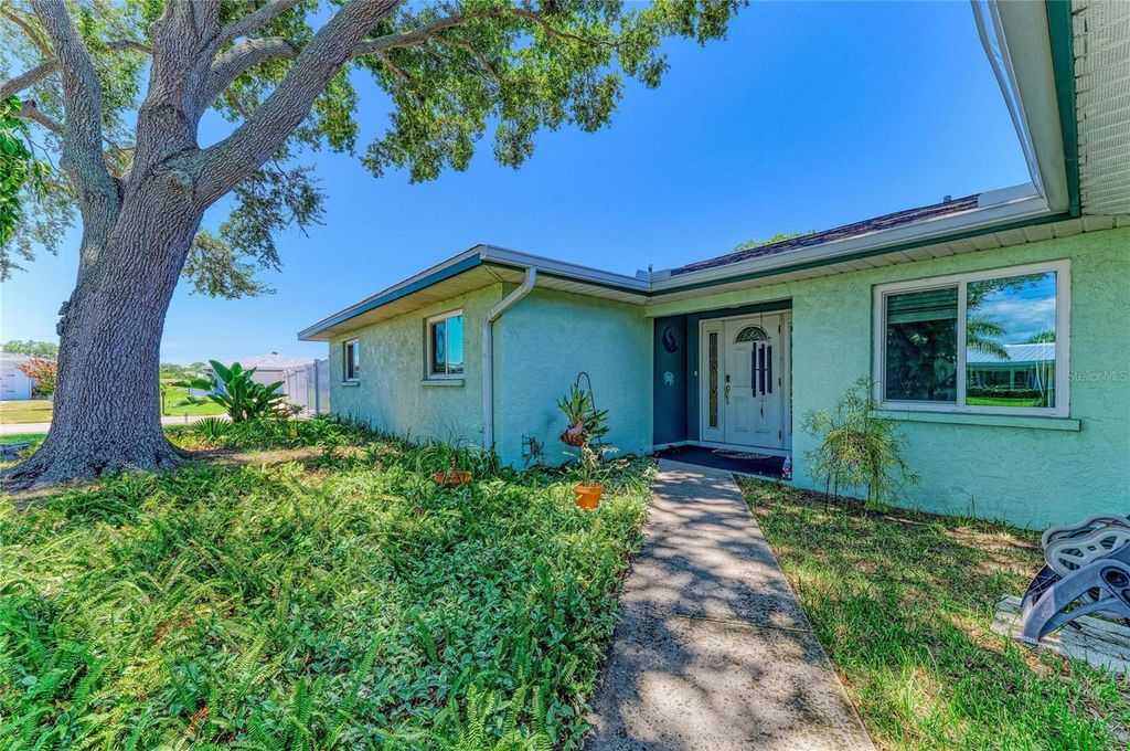 Image 3 of property listing at 2120 47TH STREET PL W, Bradenton, FL 34209
