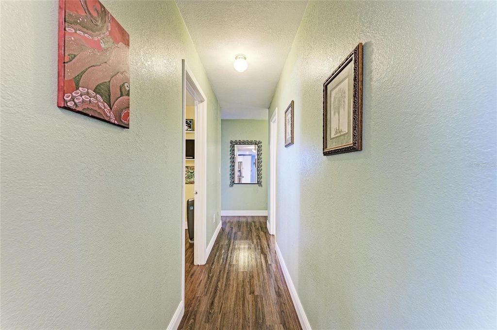 Image 23 of property listing at 2120 47TH STREET PL W, Bradenton, FL 34209